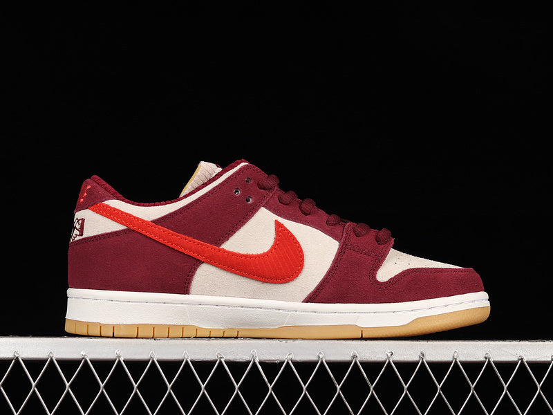 Nike SB Dunk Low Skate Like a Girl