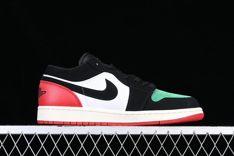 Jordan 1 Retro Low Quai 54