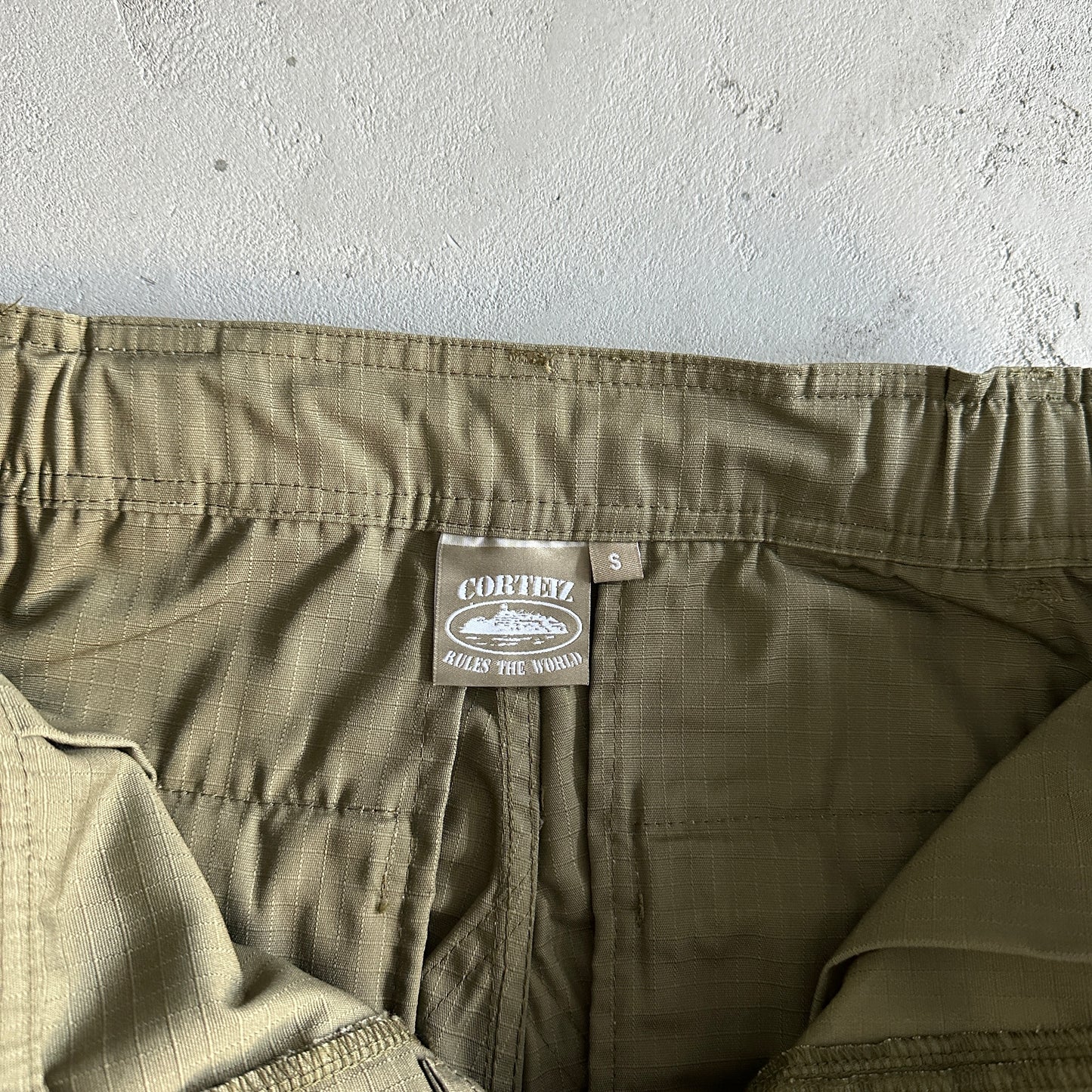 Corteiz Guerillaz Cargo Pants Tonal Khaki