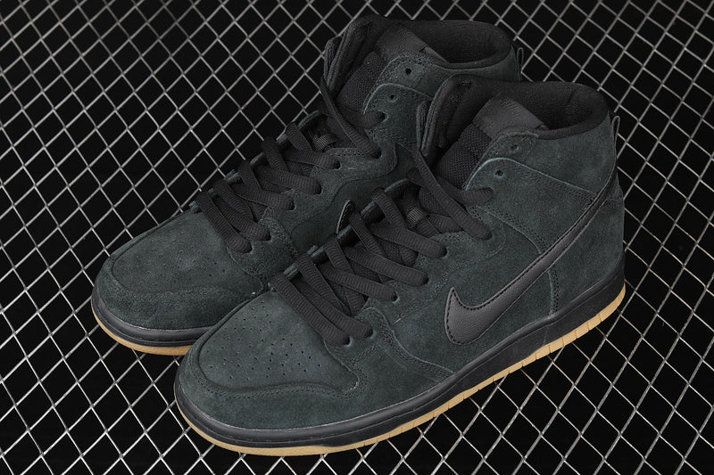 Nike SB Dunk High Black Gum