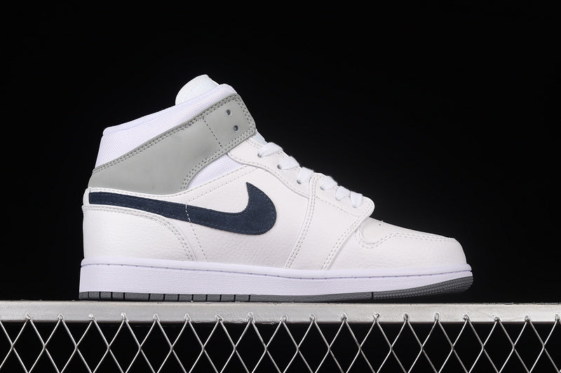 Jordan 1 Mid Paris White