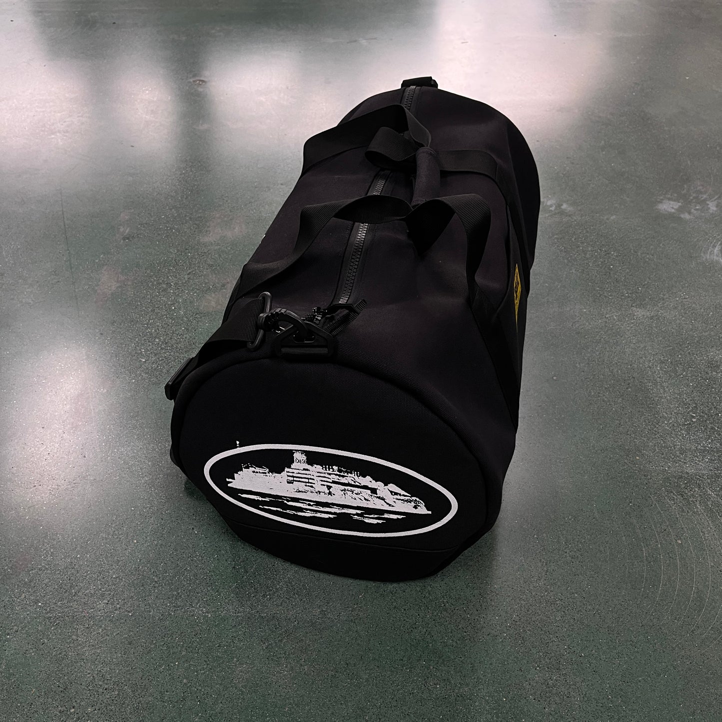 Corteiz Alcatraz Duffle Bag Black