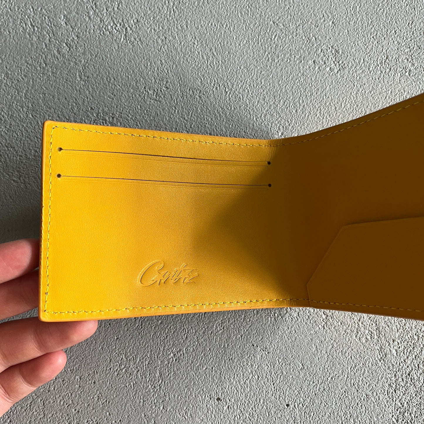 Corteiz VVS Leather Card Holder Yellow