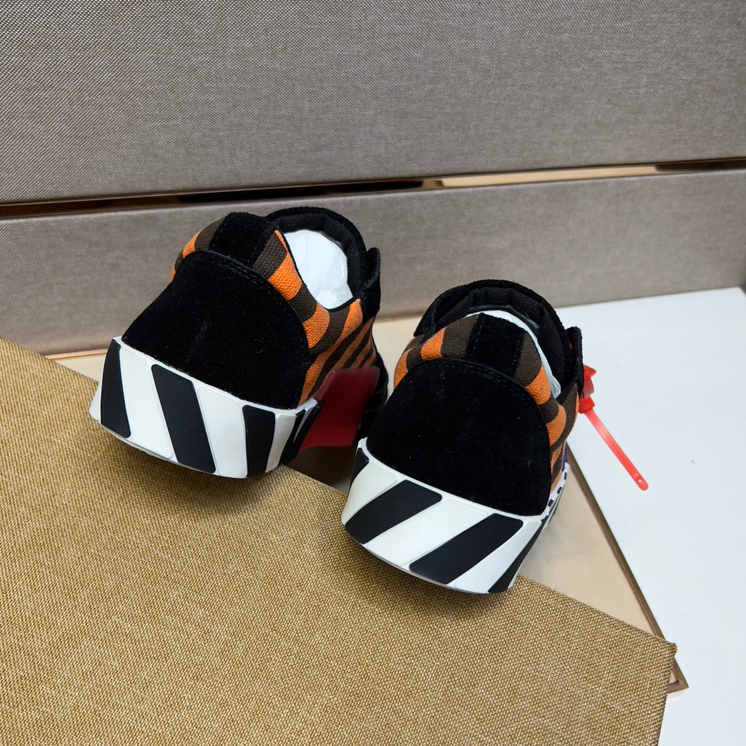 Off-White Vulc Low Black Orange