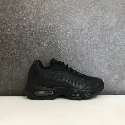 Nike Air Max 95 Essential Triple Black