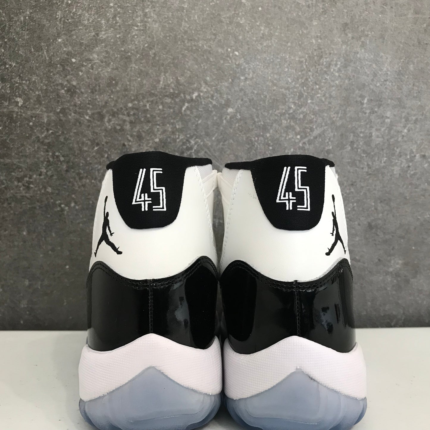 Jordan 11 Retro Concord