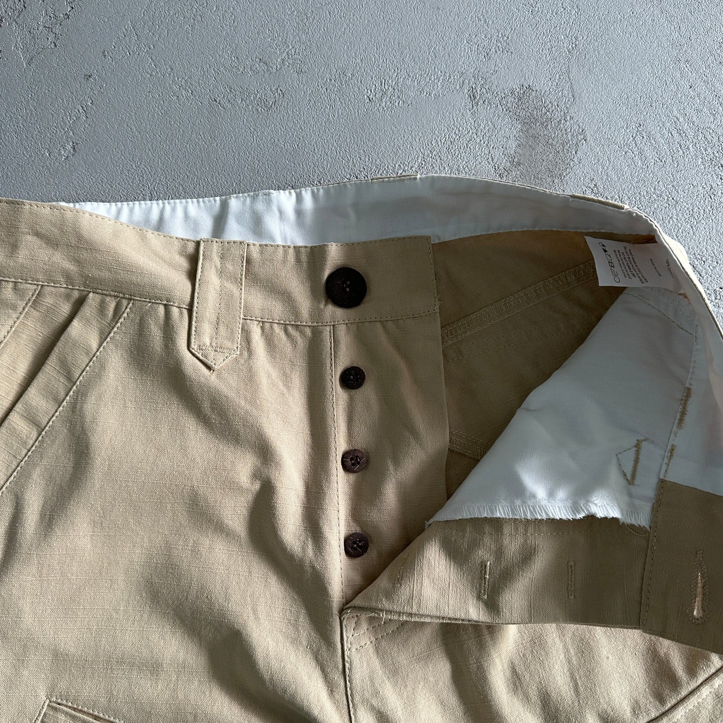 Corteiz Storm Cargo Shorts Beige