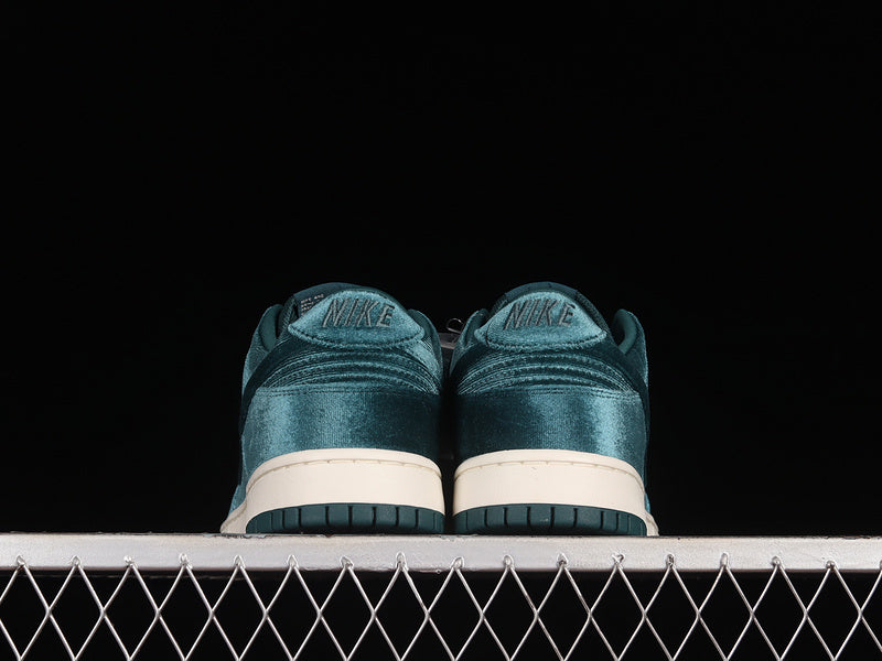 Nike Dunk Low Velvet Teal