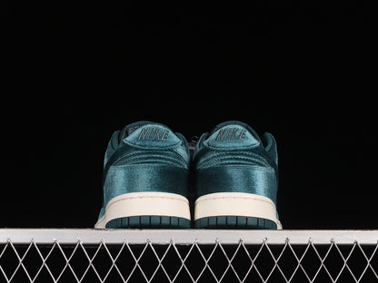 Nike Dunk Low Velvet Teal