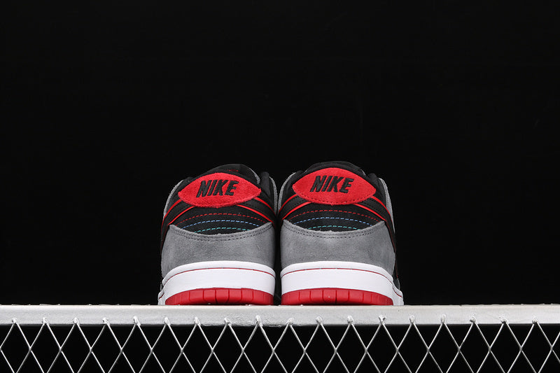 Nike SB Dunk Low Ishod Wair Dark Grey