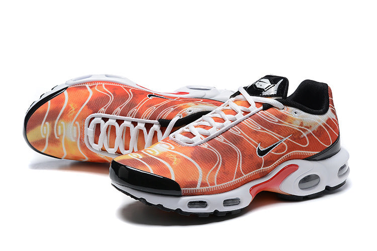 Nike Air Max Plus Light Photography