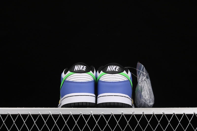 Nike Dunk Low Green Strike