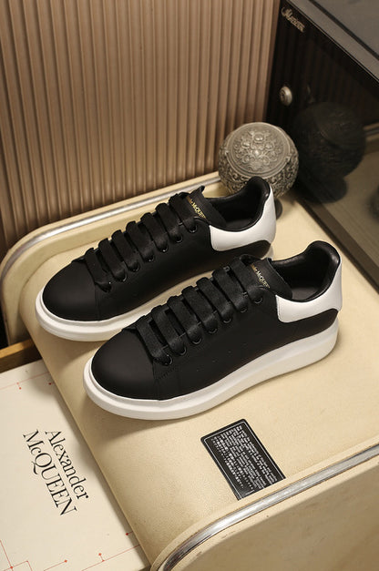 Alexander McQueen Oversized Black White