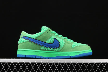 Nike SB Dunk Low Grateful Dead Bears Green