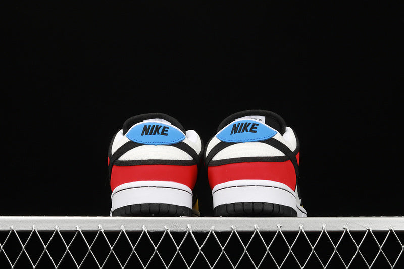 Nike SB Dunk Low Piet Mondrian