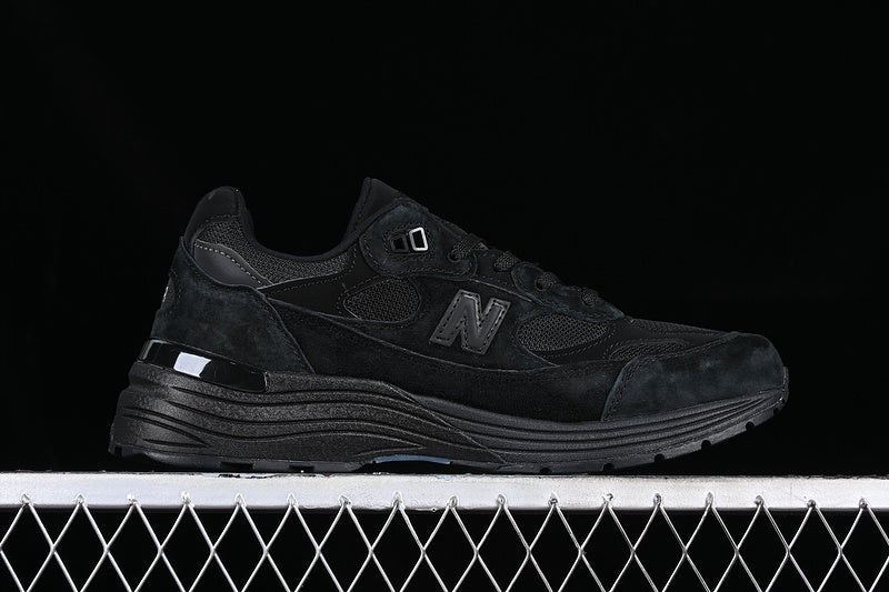 New Balance 992 Triple Black