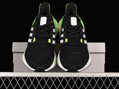 Adidas Ultra Boost 22 Core Black Solar Green