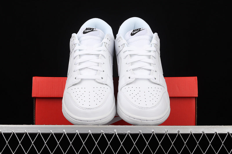 Nike Dunk Low Triple White