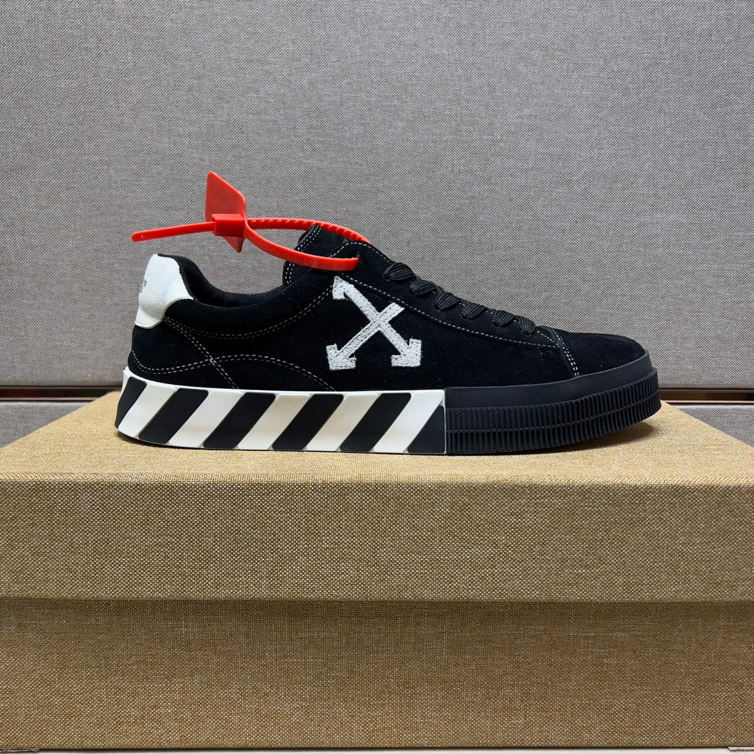 OFF-WHITE Vulc Low Black White