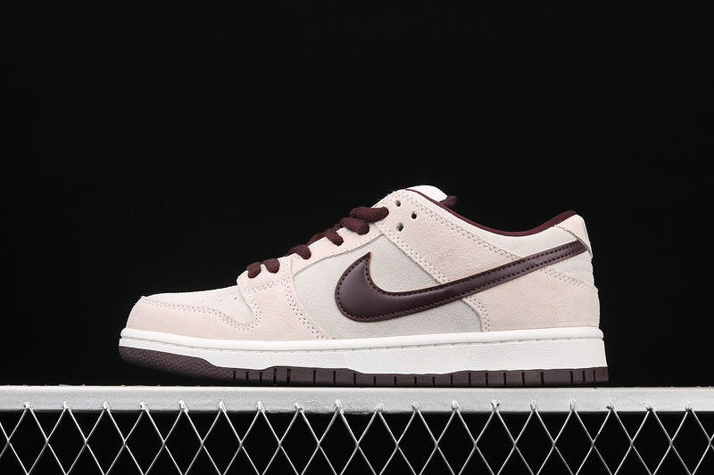 Nike SB Dunk Low Desert Sand Mahogany