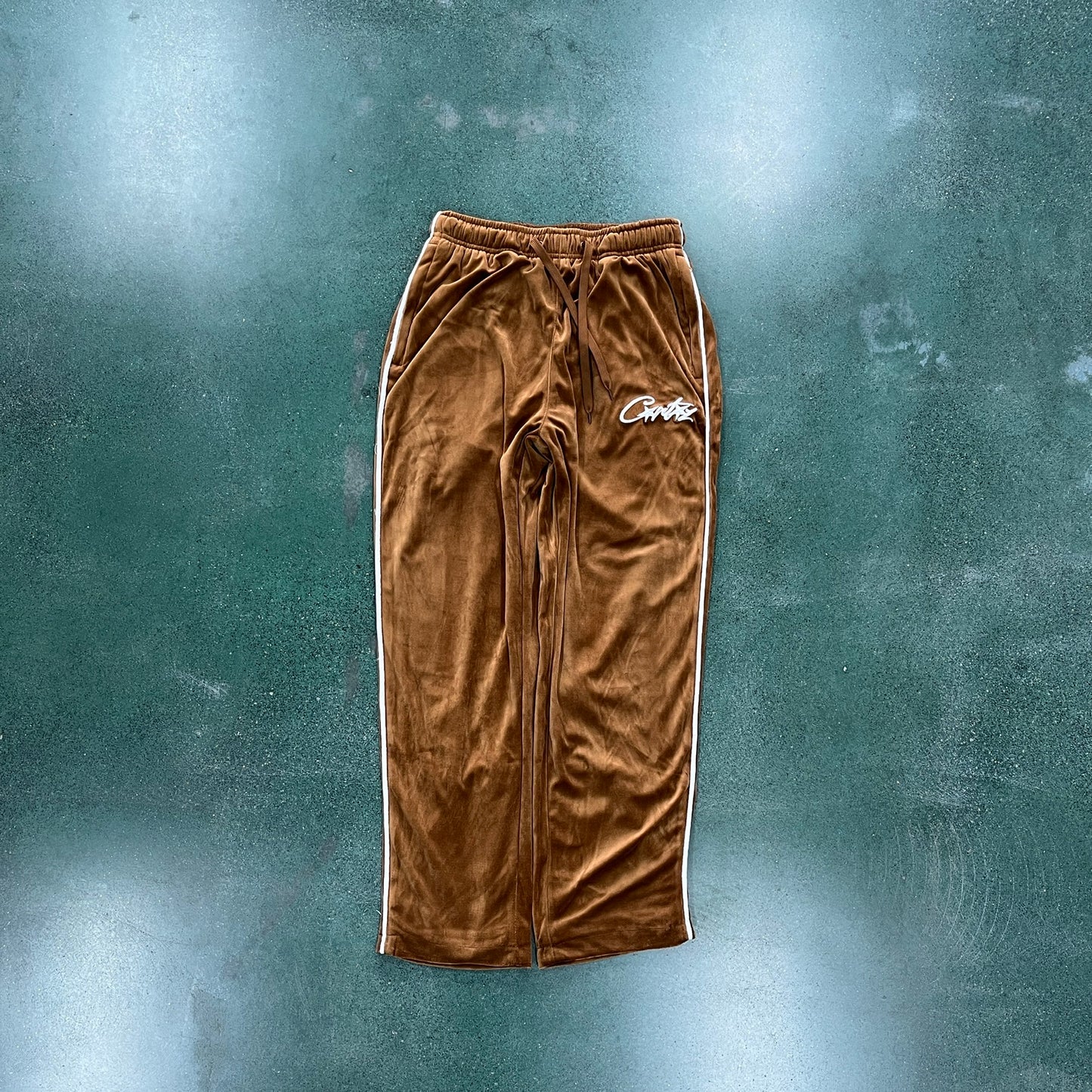 Corteiz VVS Velour Bottoms Brown