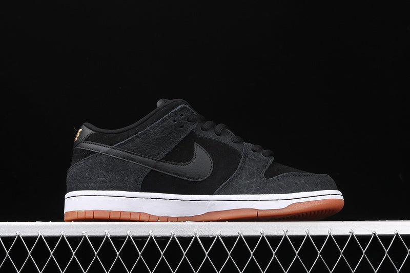 Nike SB Dunk Low Nontourage