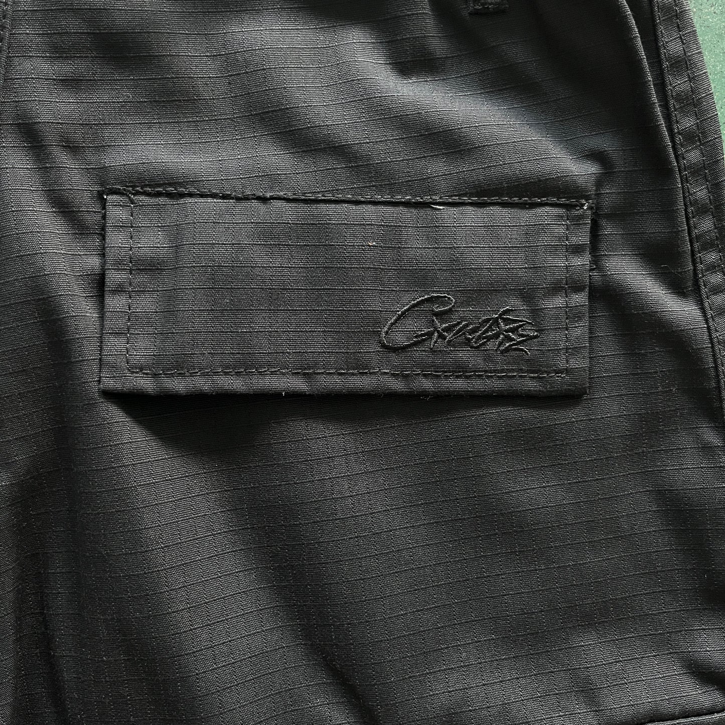 Corteiz Alcatraz Cargo Shorts Triple Black