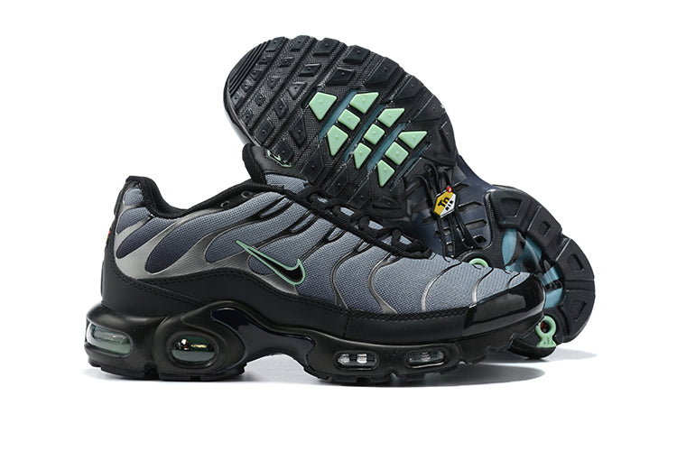 Nike Air Max Plus Black Particle Grey Vapour Green