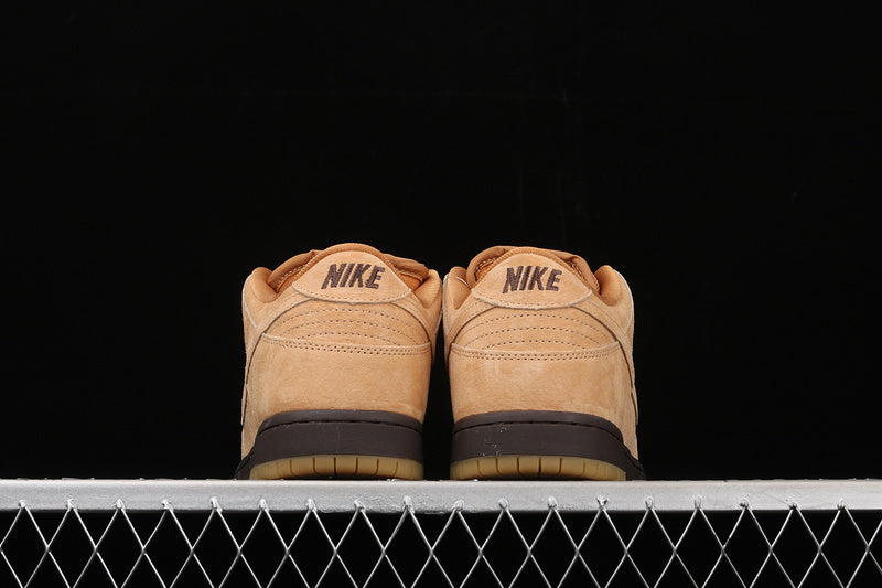 Nike SB Dunk Low Wheat