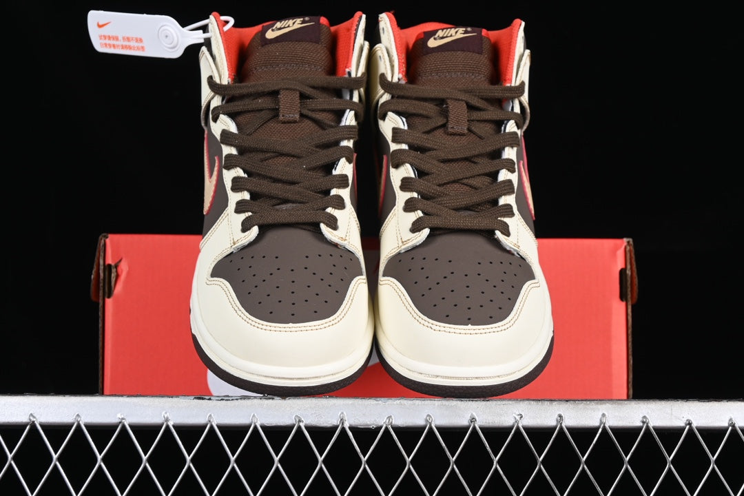 Nike Dunk High Baroque Brown