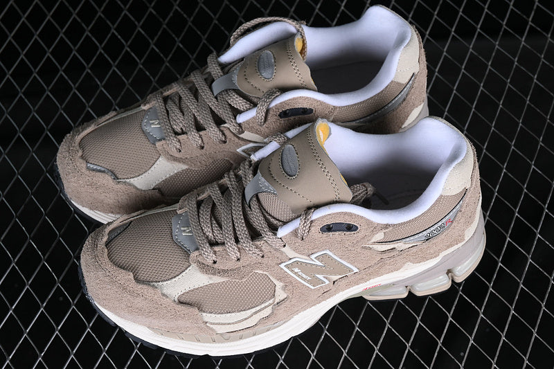 New Balance 2002R Protection Pack Driftwood