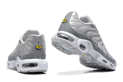 Nike Air Max Plus Metallic Silver