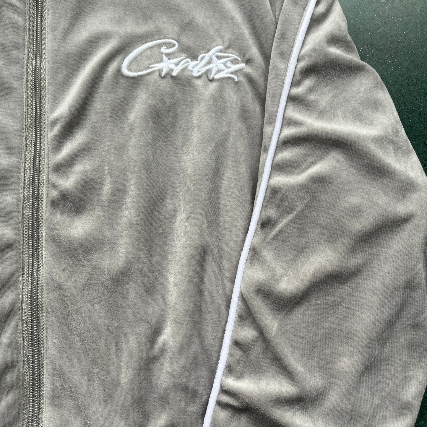 Corteiz VVS Velour Jacket Grey