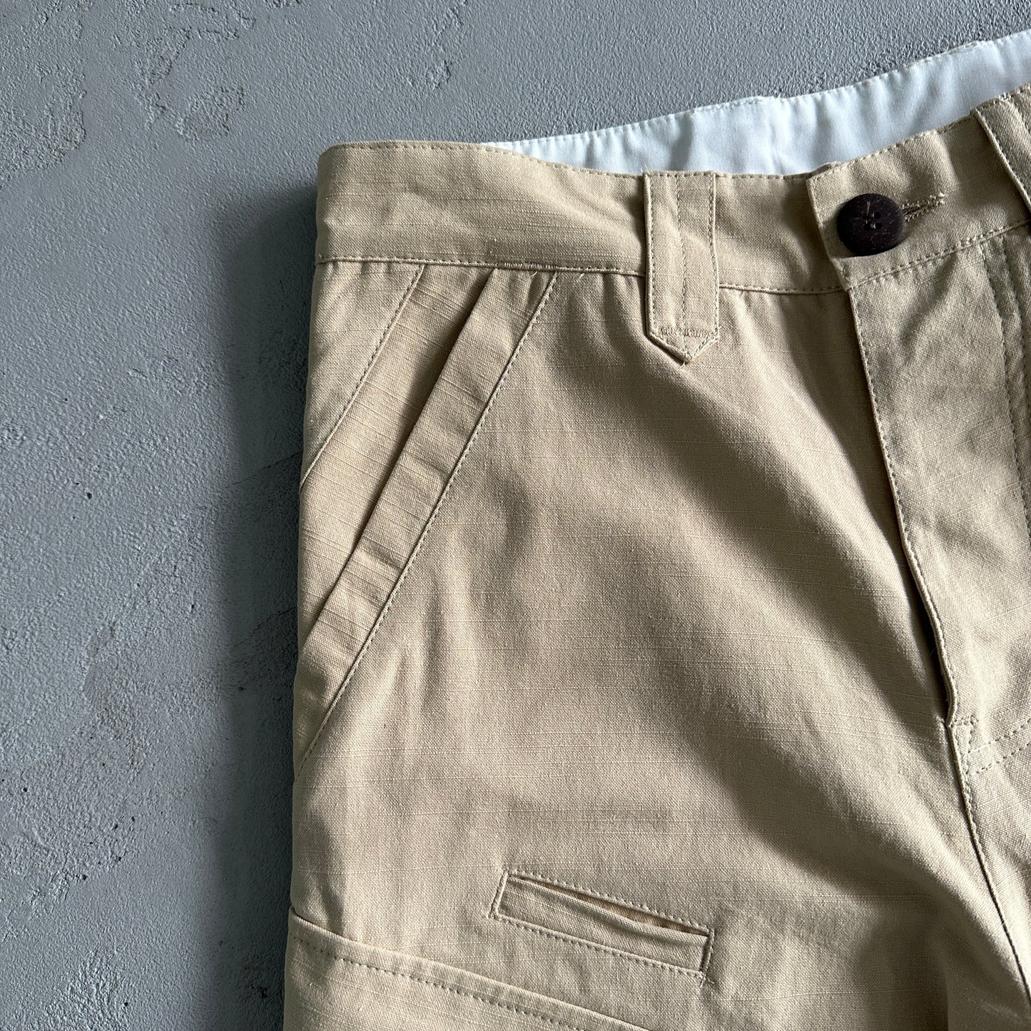 Corteiz Storm Cargo Shorts Beige