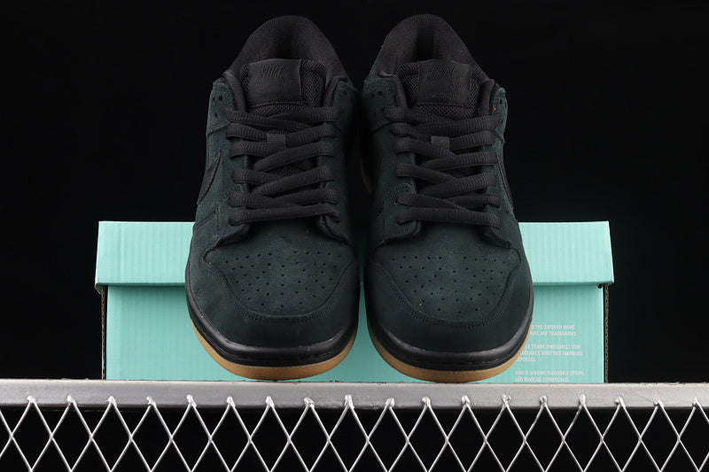 Nike SB Dunk Low Black Gum