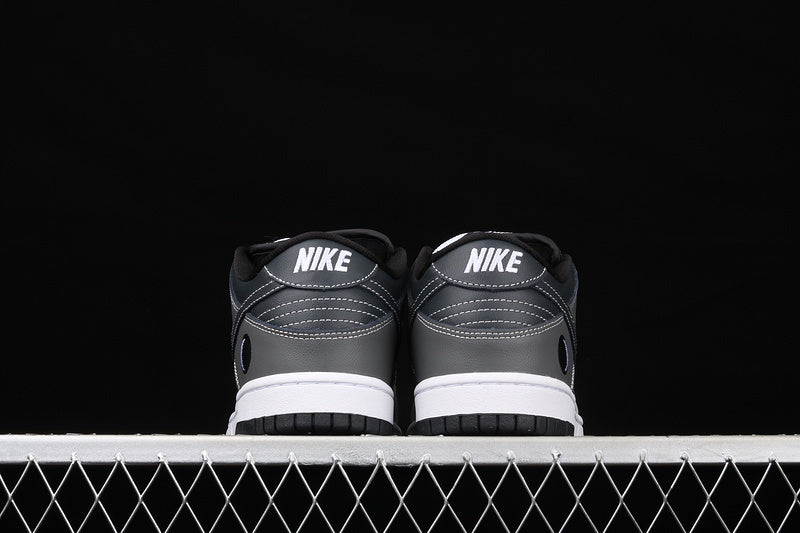 Nike SB Dunk Low Lunar Eclipse (West)