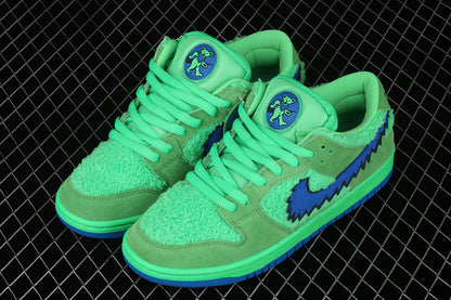 Nike SB Dunk Low Grateful Dead Bears Green