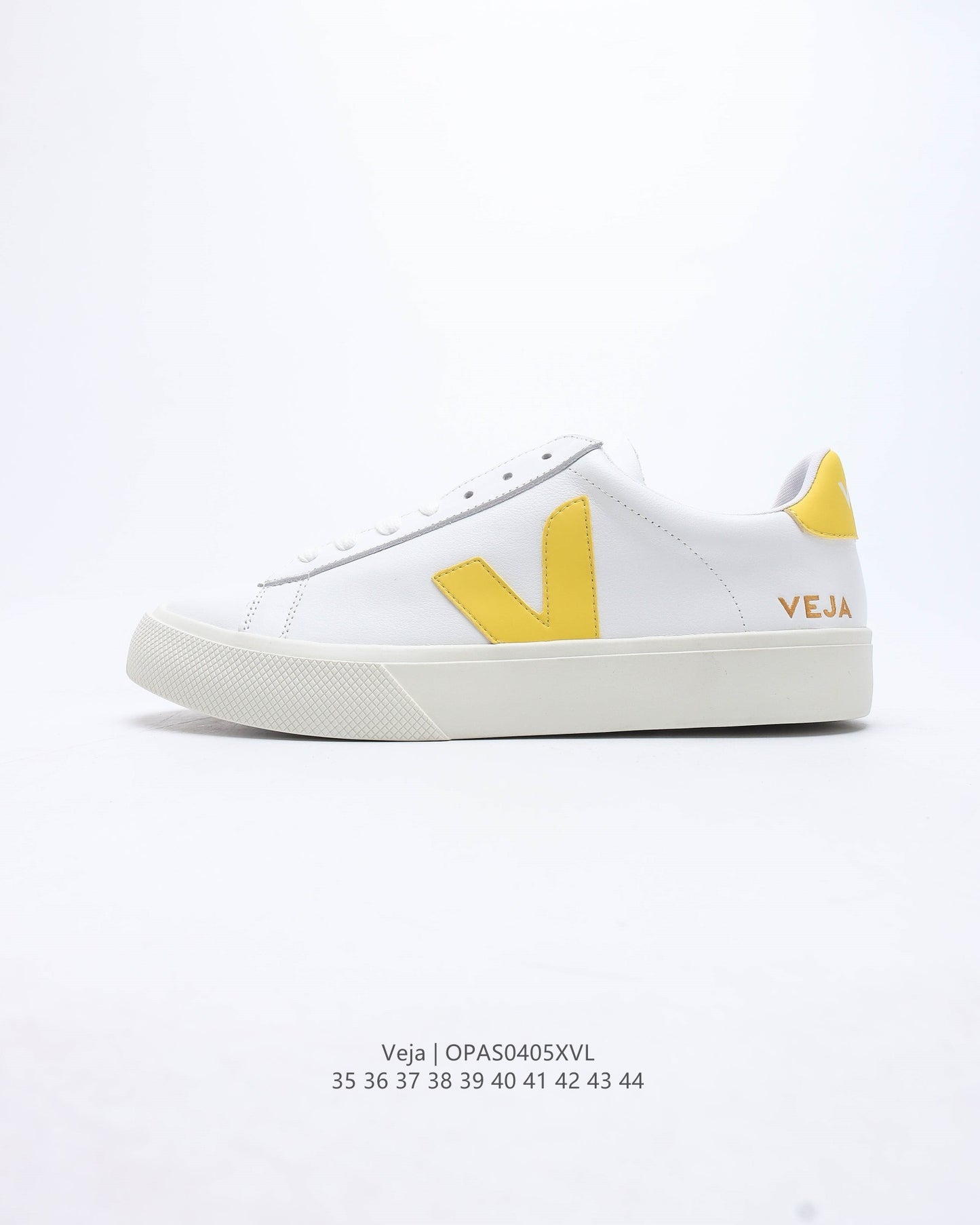 Veja Campo Low Chromefree White Ouro