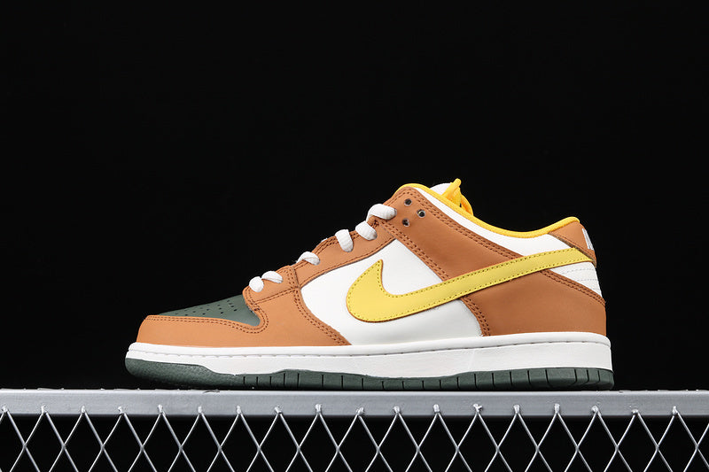 Nike SB Dunk Low Vapour Mineral Yellow