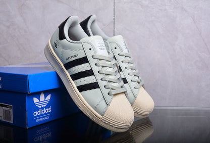 Adidas Superstar Star Wars The Mandalorian The Child