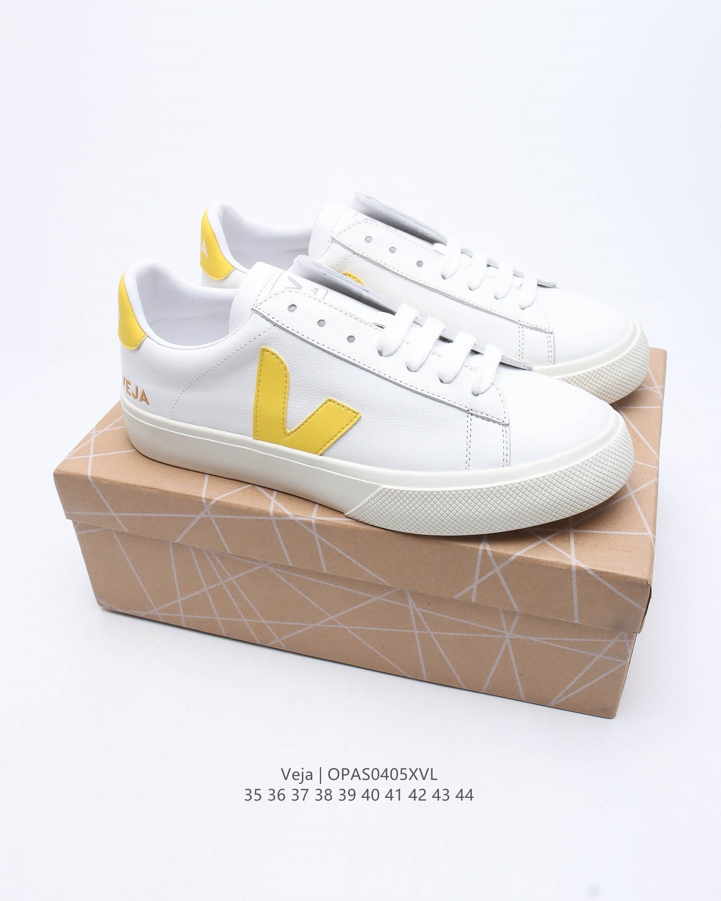 Veja Campo Low Chromefree White Ouro