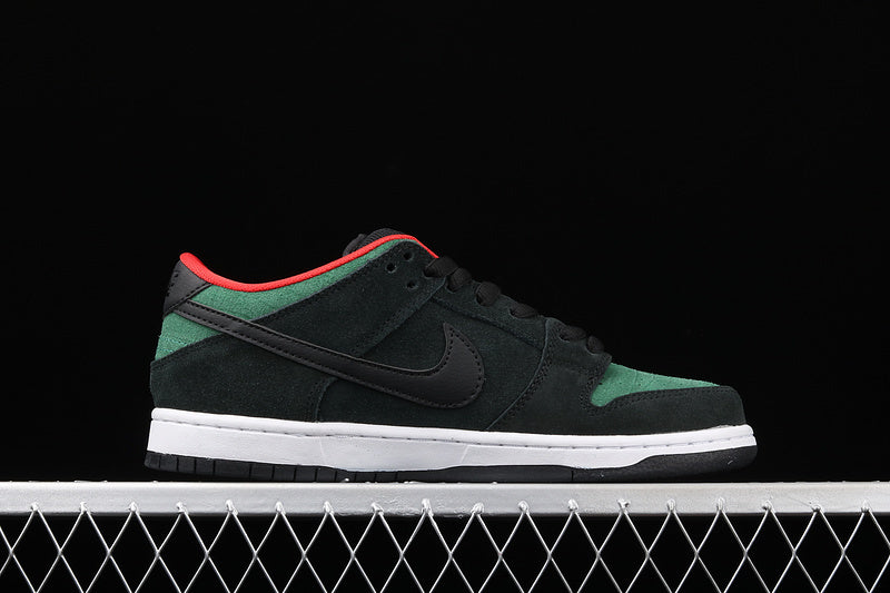 Nike SB Dunk Low Reptile Gucci