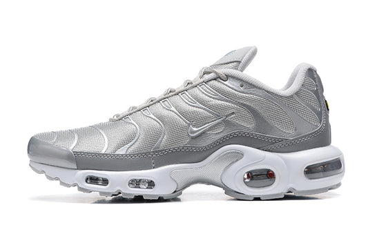 Nike Air Max Plus Metallic Silver