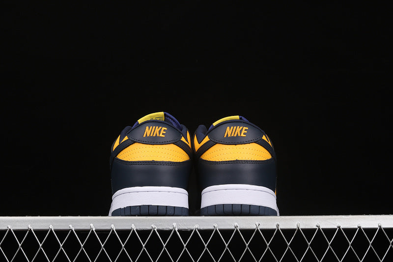 Nike Dunk Low Michigan